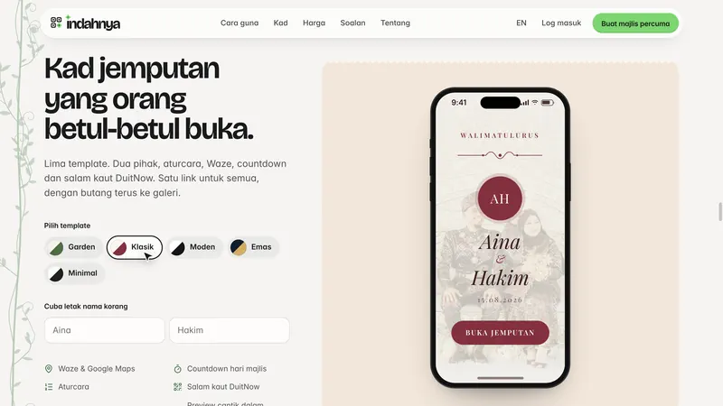 Kad jemputan yang orang betul-betul buka: the e-kad on a phone, with its template picker